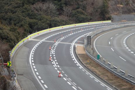中国自動車道（特定更新等）山田橋（上り線）他１橋床版取替工事